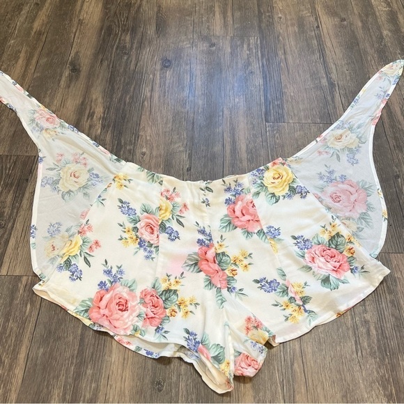 Forever 21 Floral Front Tied Up High Waist Shorts With Back Zipper Size S - Picture 10 of 11